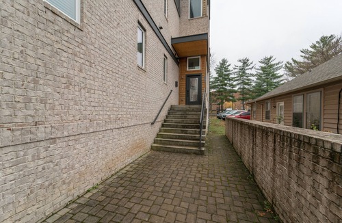 Midtown House | Music City Townhomes Unit C - Only 1.5 from downtown Nashville