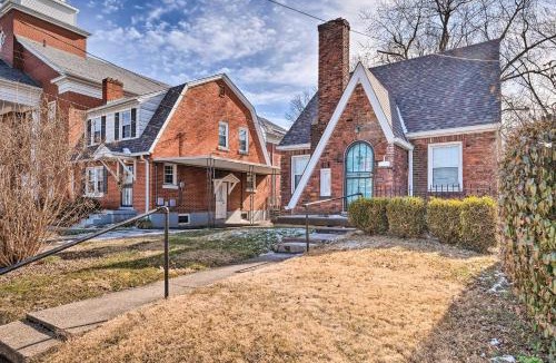 Wyandotte House | Near Churchill Downs: Pet Friendly, Fenced Yard!
