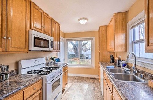 Wyandotte Cottage | Near Churchill Downs: Pet Friendly, Fenced Yard!