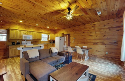 Idlewild House | Near Lake! Tennessee Family Getaway w/Game Room