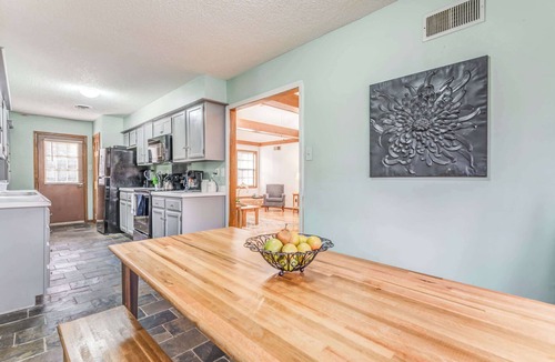 Cordova House | Near Shelby Farms & Greenline- Cordova Comfort