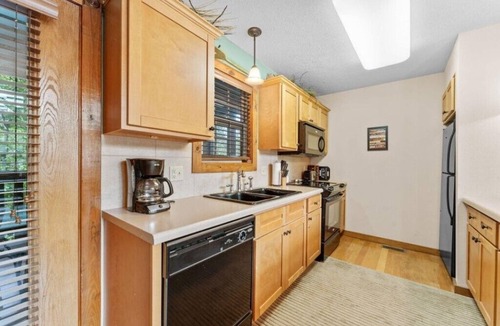 Reeds Spring House | Near Silver Dollar City! Spacious Family-sized Rental