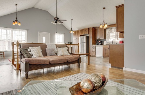 Counce House | Near Tennessee River! Pet-Friendly Family Cottage!