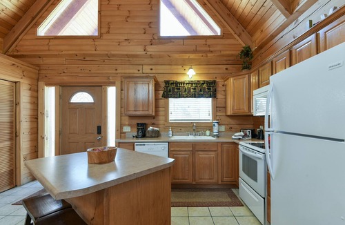 Branson Cedars Cabin | Near Thunder Ridge and Top of the Rock