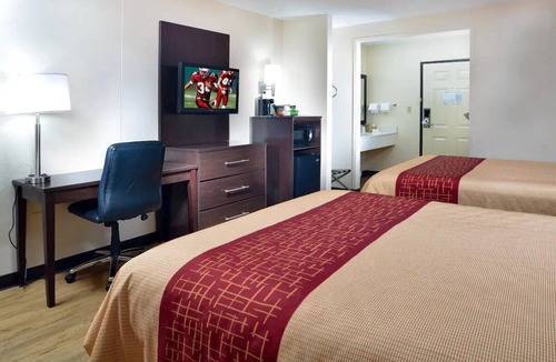 Paducah Hotel | Near William Clark Market House Museum! Pets Are Welcome, Free Parking!