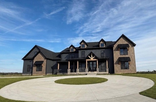 Nazareth House | New 10 BR Luxury | Sleeps 20 | Bourbon Country