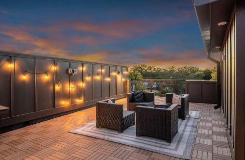 Hillsboro Village House | New 2 Luxe Townhomes with Rooftops Sleeps 24