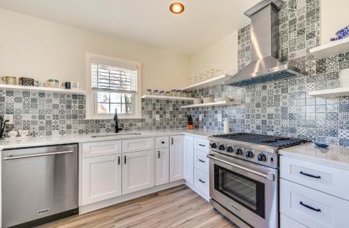 New Bern House | New Bern House w/Gas Grill Near Neuse River!