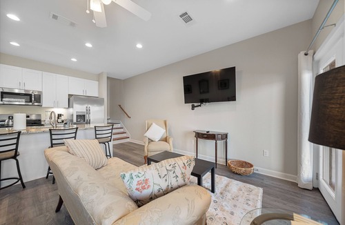 Jones Mills Condo | New Condos @ Lake Catherine State Park - Perfect Getaway!
