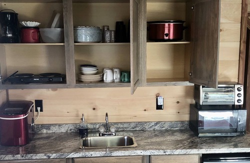 Jamestown Cabin | New Cozy Cabin In The Woods