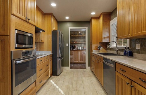 Jeffersonville House | NEW Family Resort Home with Saltwater Pool and Games