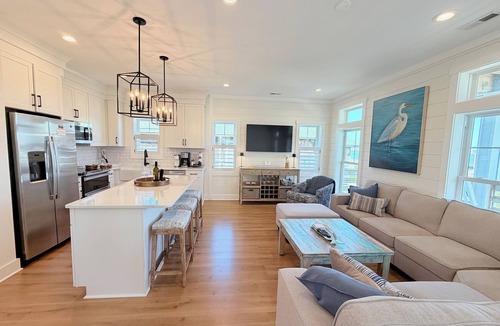Manteo House | New Listing! Waterfront, Hot Tub, Boat Slip