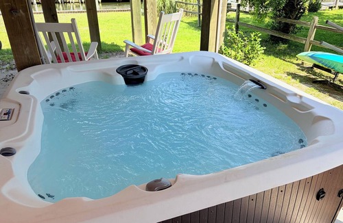 Manteo House | New Listing! Waterfront, Hot Tub, Boat Slip