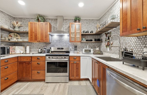 Tulsa House | NEW! Modern Farmhouse 3BR Tulsa Oasis