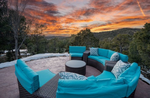Santa Fe House | NEW! Mountain views, arcade, hot tub, 3000sqft