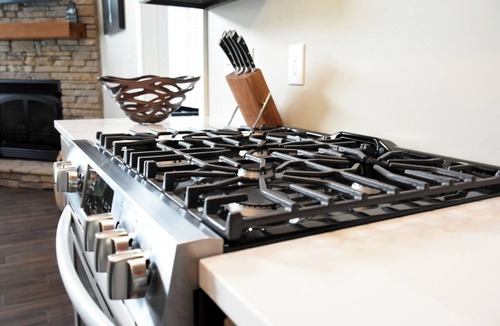 Rogers Cabin | New Ultra Luxury Modern Villa near Red River Gorge/Natural bridge