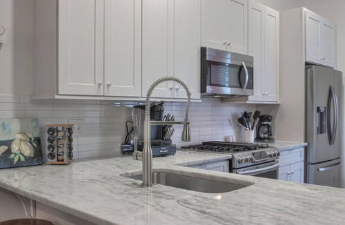 Hillsboro Village House | New Upgrades! 9 Beds 3.5 Baths - Large, Chic Private Rooftop Walkable