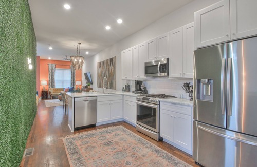 Hillsboro Village House | New Upgrades! 9 Beds 3.5 Baths - Large, Chic Private Rooftop Walkable