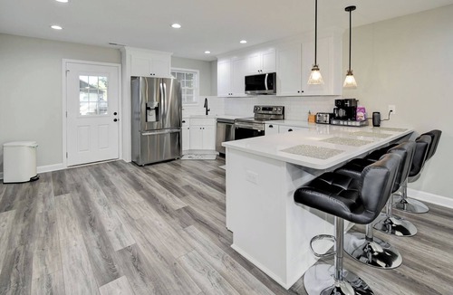 West Buechel House | Newly Built Home Near Downtown Louisville