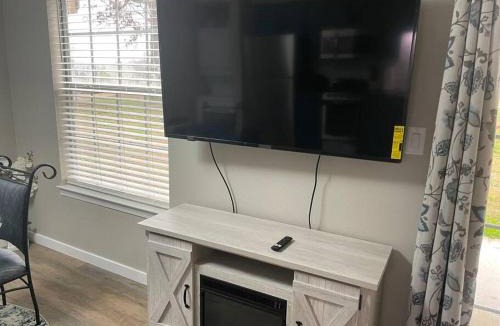Table Rock House | Newly Remodeled Lover’s Luxury Condo with Upgrades