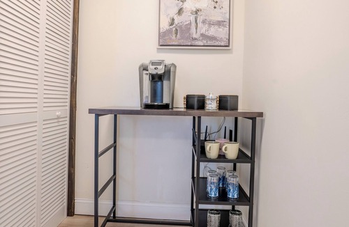 Shelby Park House | Newly Renovated, Central Louisville Stay, Just Minutes From Downtown & Derby