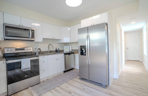Shelby Park House | Newly Renovated, Central Louisville Stay, Just Minutes From Downtown & Derby