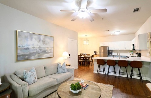 Oxford Condo | Newly Renovated! Walk to the Vaught from "The Powder Blue Perch"