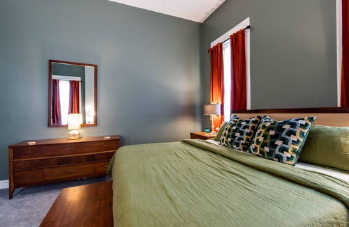 Butchertown Apartment | Newly Updated 1 Bedroom Apartment in Nulu