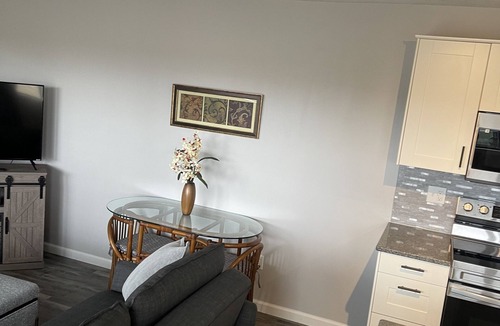 Notch Estates Condo | Newly updated 1 br, 1 bath, walk-in, free wifi, park by door, 1 mile to SDC.