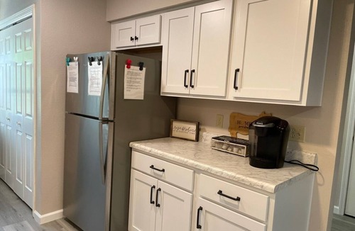 Branson Condo | Newly Updated, 2 King Beds, Pools, Hot Tub & Golf Course Views! Feels like home!