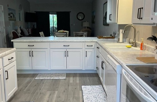 Branson Condo | Newly Updated, 2 King Beds, Pools, Hot Tub & Golf Course Views! Feels like home!