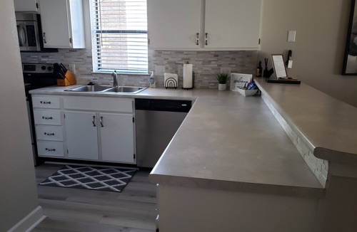 Table Rock Condo | NEWLY UPDATED 3 Bedroom-3 full bath- CLOSE TO EVERYTHING!
