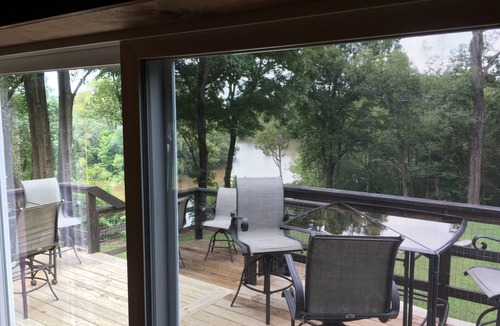 Greeneville Cabin | Nolichucky's Retreat