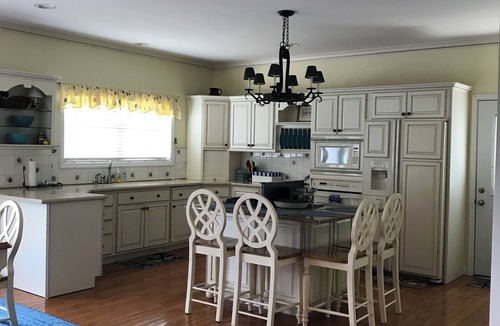 La Follette House | NORRIS LAKE FRONT RENTALS: SHANGHAI LAKE VIEW PARADISE WITH DOCK SLIPS & VIEWS