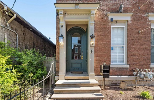 Downtown Louisville House | NuLu & Angel’s Envy at Your Door| Great for Groups