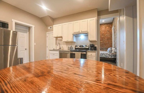 Butchertown Apartment | NULU/Butchertown Key Club and Salon/Spa