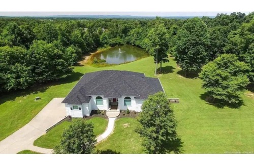 Charlestown House | “Oasis” - 30 minutes from Churchill Downs