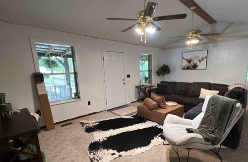 Celina House | Obey River House: minutes from downtown Celina and Dale Hollow Lake