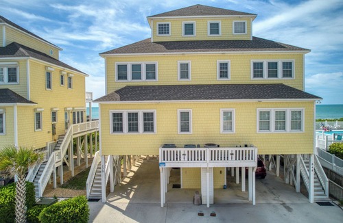 North Topsail Beach Villa | Ocean Echos – Luxury Oceanfront Vacation Rental in North Topsail Beach