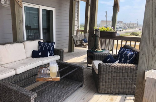 Sneads Ferry House | Ocean & Sound Front 4-bedroom home on the beach in North Topsail