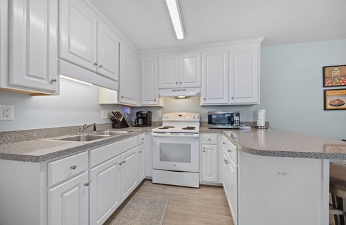 Atlantic Beach Condo | Oceanside/Pet Friendly Condo-Boardwalk Shores A