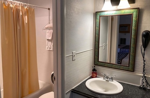 Fairview Hotel | Oklahoma Getaway at Knights Inn Fairview! Pet-friendly, Free Parking