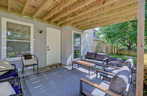 Olathe House | Olathe Lux Retreat 4BDRM,3.5 BATH, Remodeled Home, Fenced Yard W/private Patio's