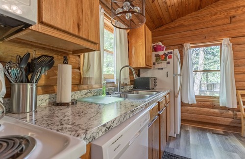 Shell Knob Cabin | Old Hickory Cabin #7 Close to Campbell's Point Marina