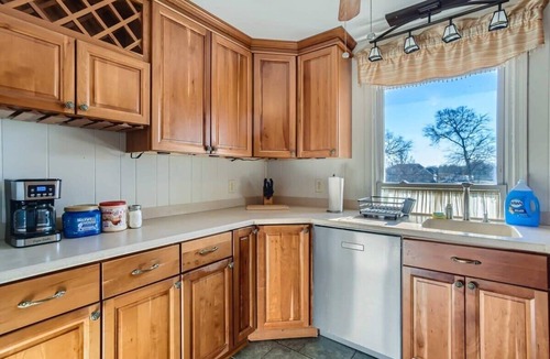 Franklin House | Old Rustic Farmhouse | Game Rm, Fire Pit, BBQ!