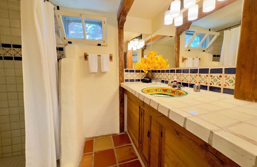 Taos Bed & Breakfast | Old Taos Guesthouse B&B