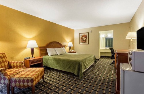Denmark Hotel | Ole South Inn Jackson I 40 TN