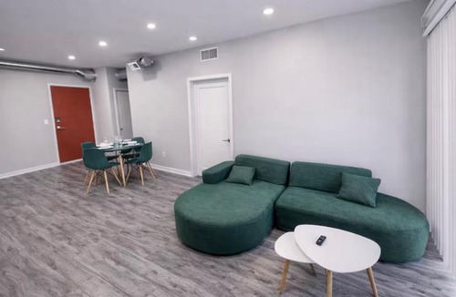 Downtown Des Moines Apartment | Olive Oasis