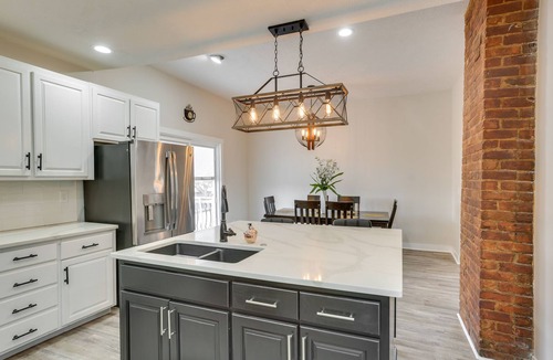 Joslyn Castle House | Omaha Historic Home Rental w/ Modern Interior!