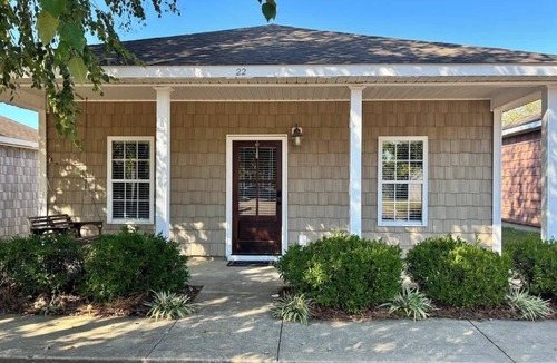 Oxford House | One - Bed Near Campus